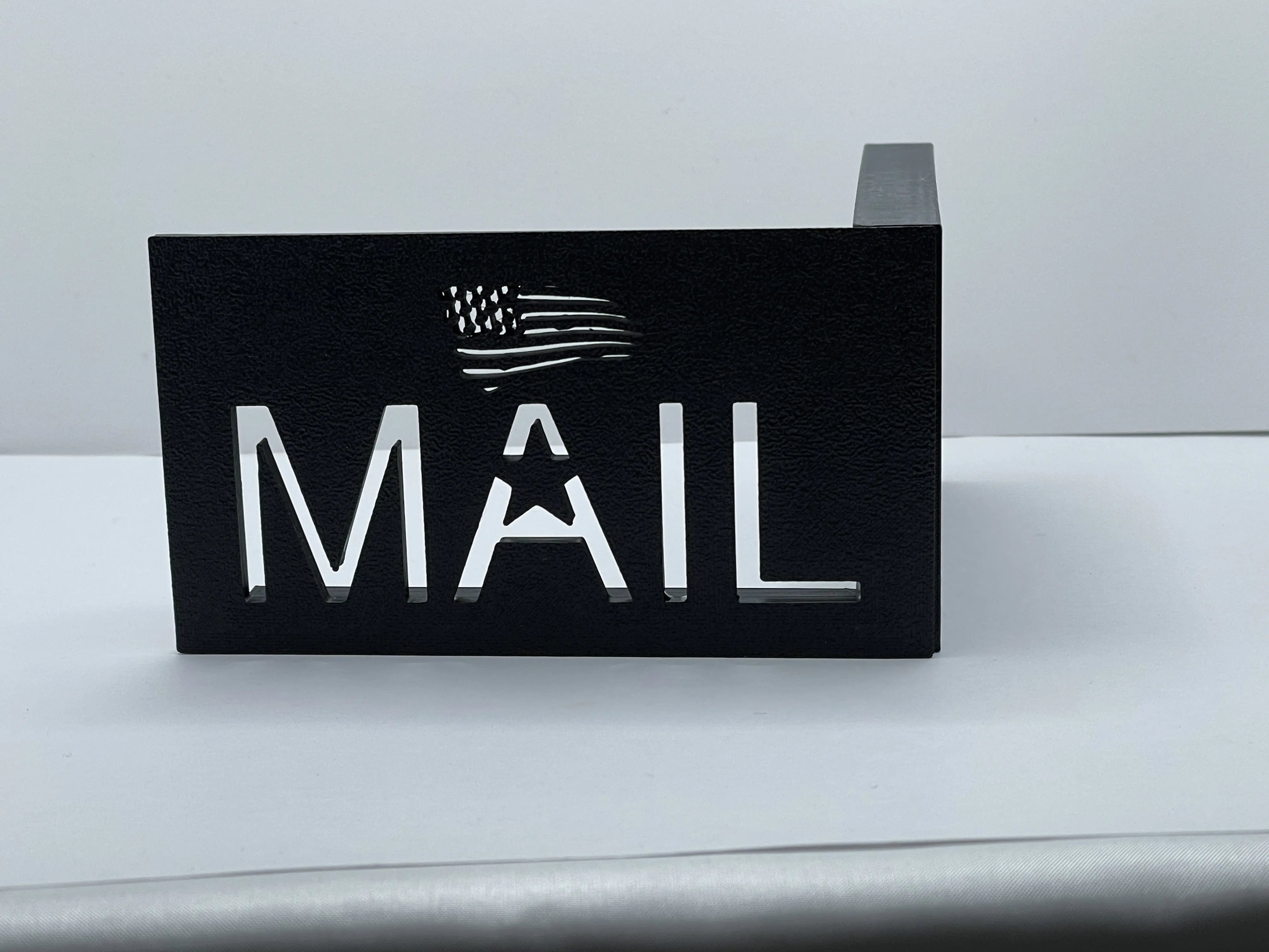 Front mount Mailbox Black Security flag with the word Mail and a Tattered flag icon