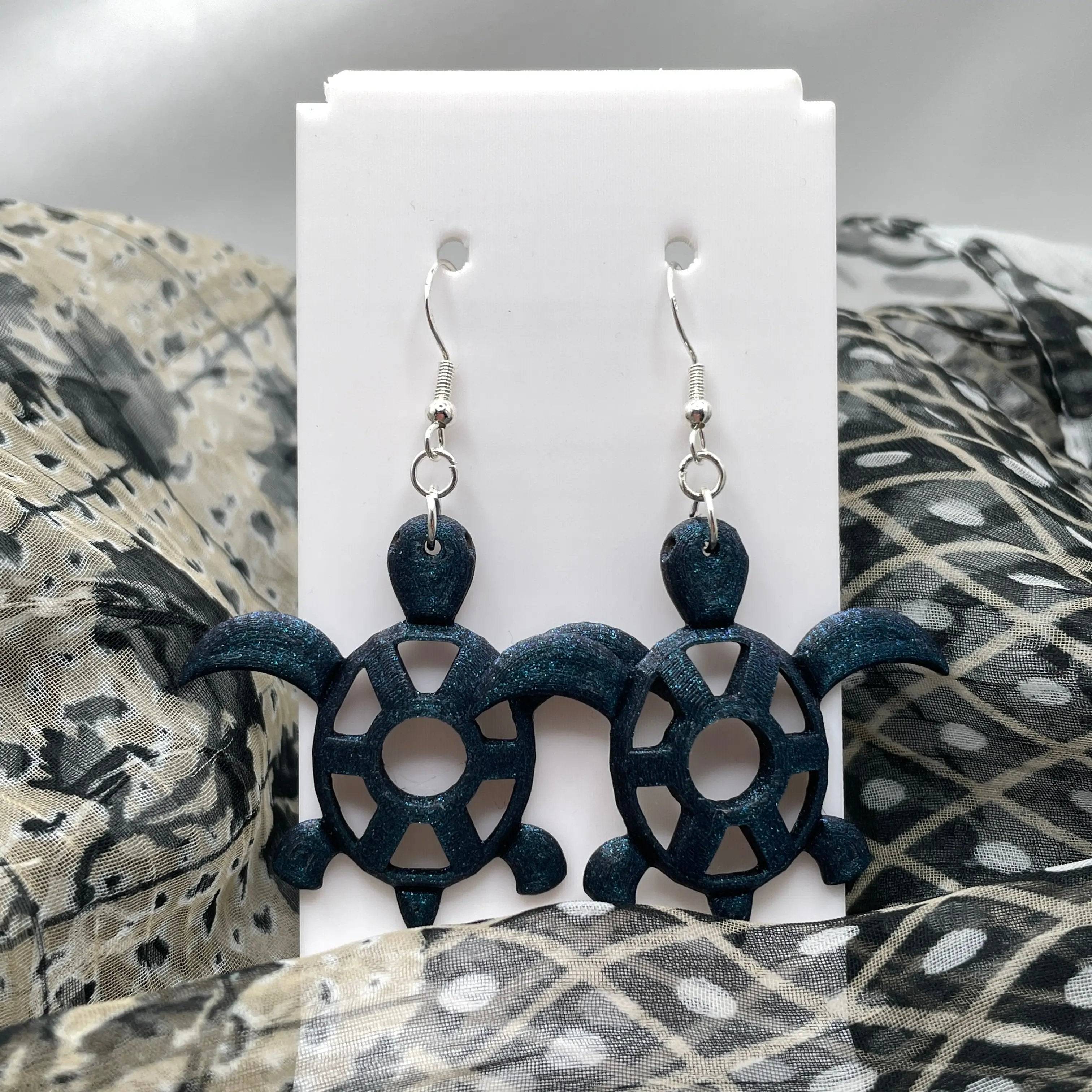 Sea Turtle Dangle Earrings Ð Lightweight & Stylish Gift for Women