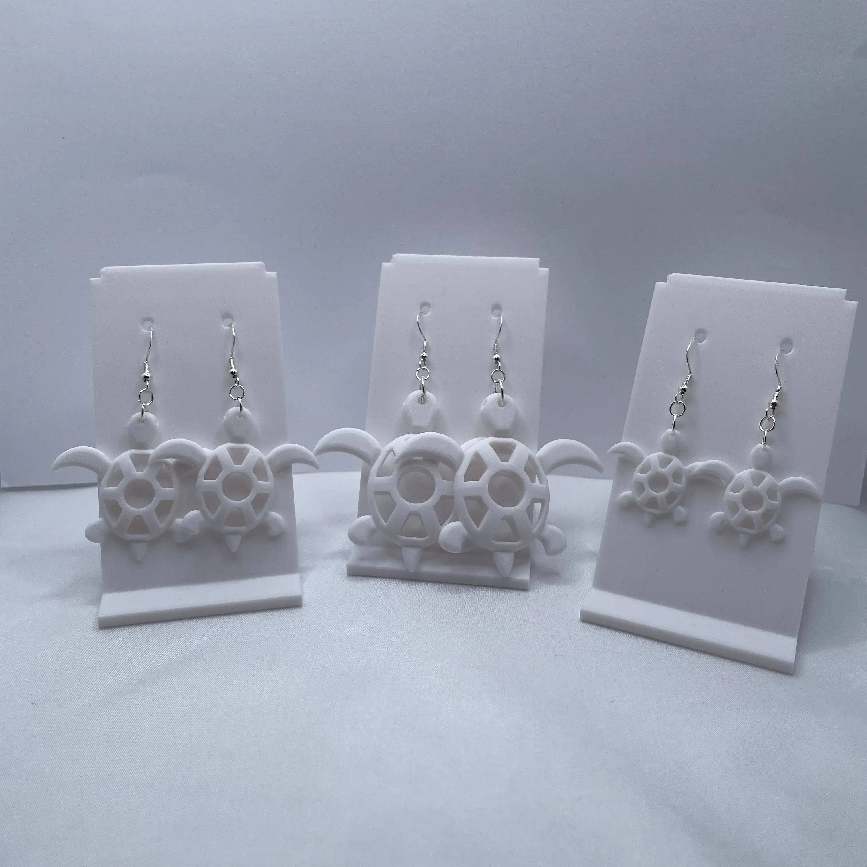 Sea Turtle Dangle Earrings Ð Lightweight & Stylish Gift for Women